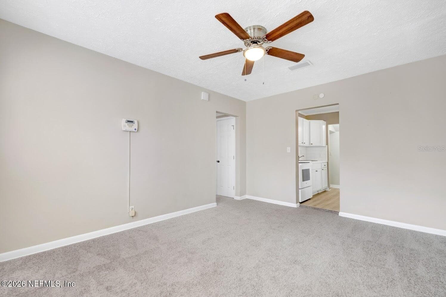 Room - 2971 W 16TH ST, JACKSONVILLE