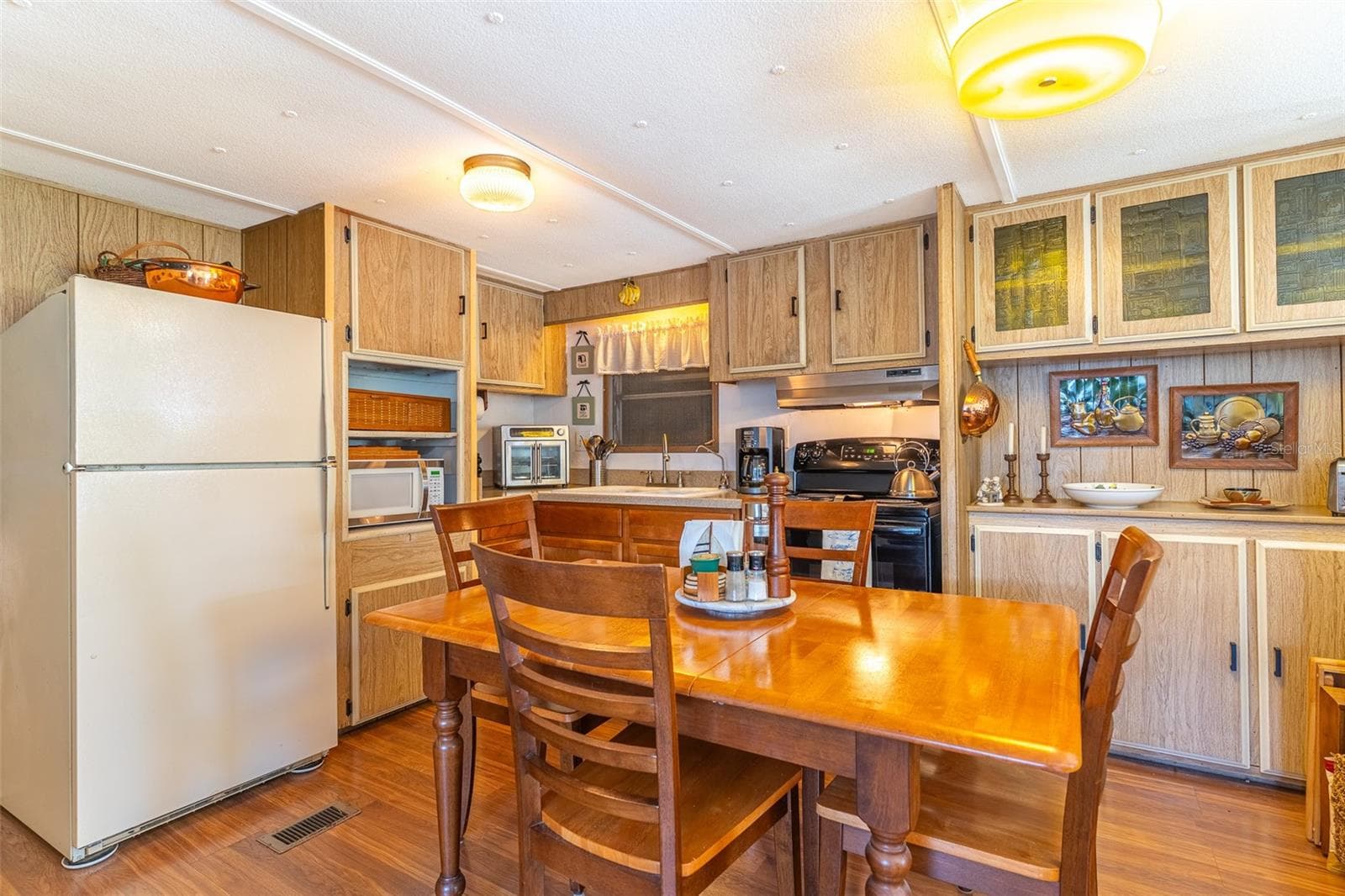 Mobile Home at 107 EDGEWOOD BLVD, LAKE WALES, photo 5 of 38