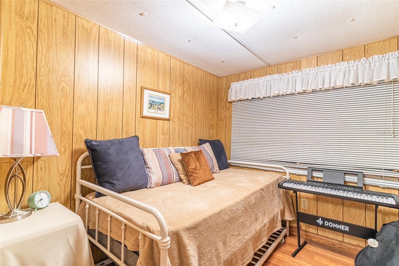 Mobile Home at 107 EDGEWOOD BLVD, LAKE WALES, photo 8 of 38