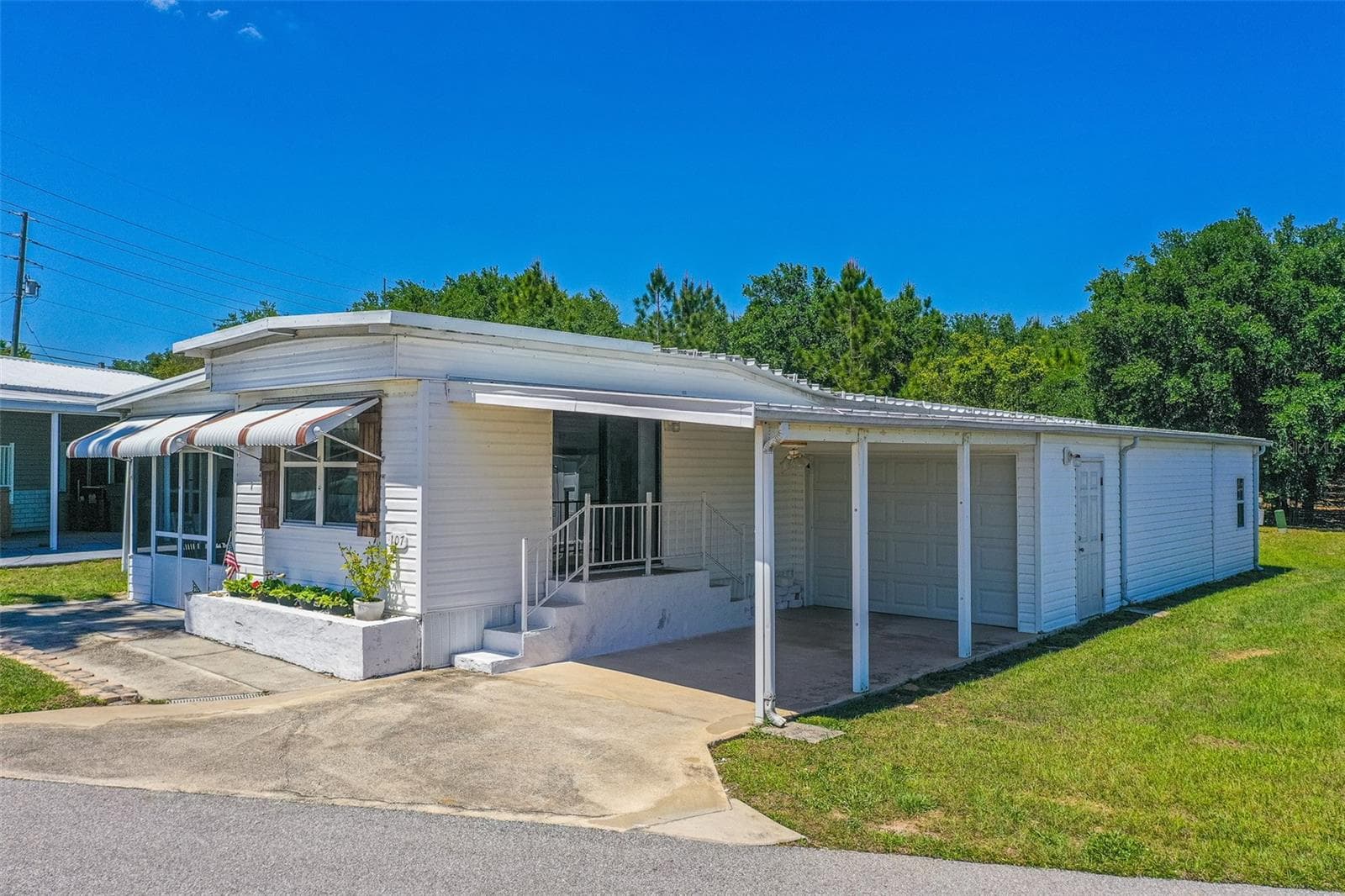 Mobile Home at 107 EDGEWOOD BLVD, LAKE WALES, photo 19 of 38