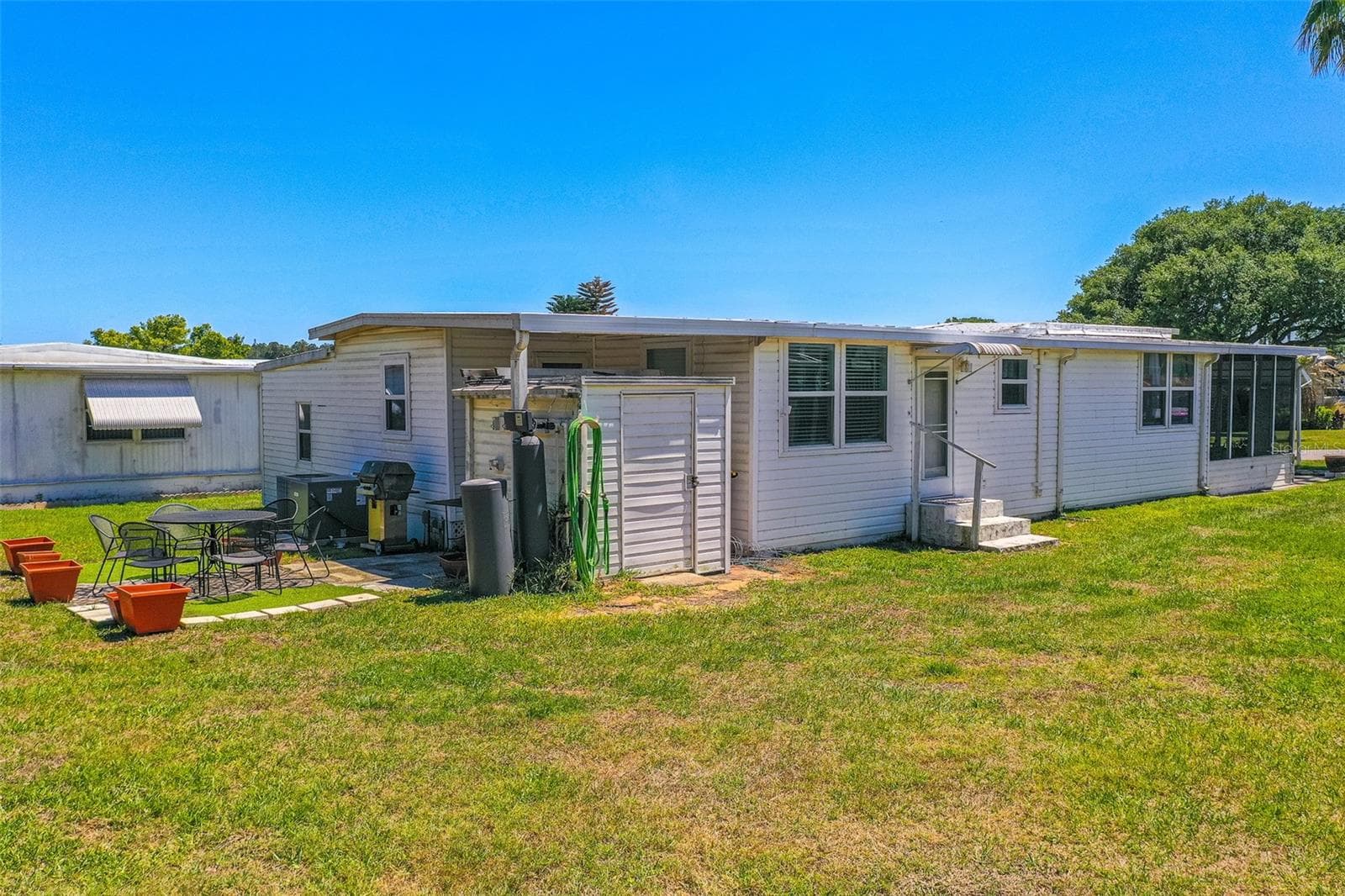 Mobile Home at 107 EDGEWOOD BLVD, LAKE WALES, photo 22 of 38