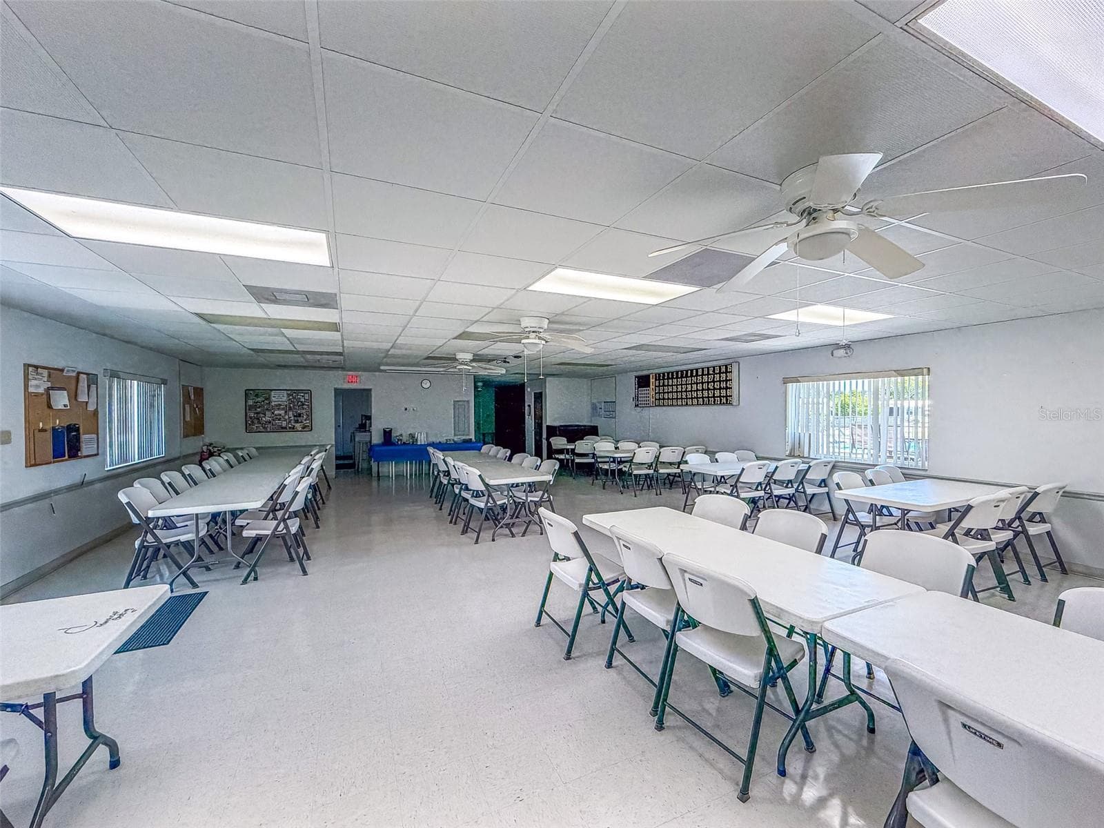 Mobile Home at 107 EDGEWOOD BLVD, LAKE WALES, photo 30 of 38