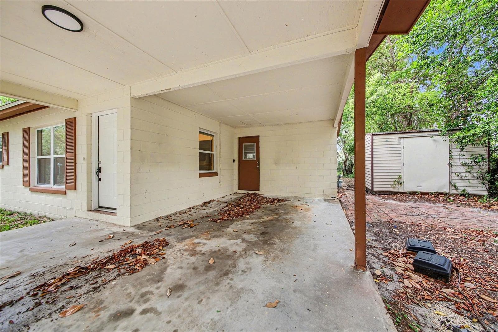 Single Family Residence at 2318 JOBBINS DR, LEESBURG, photo 2 of 20