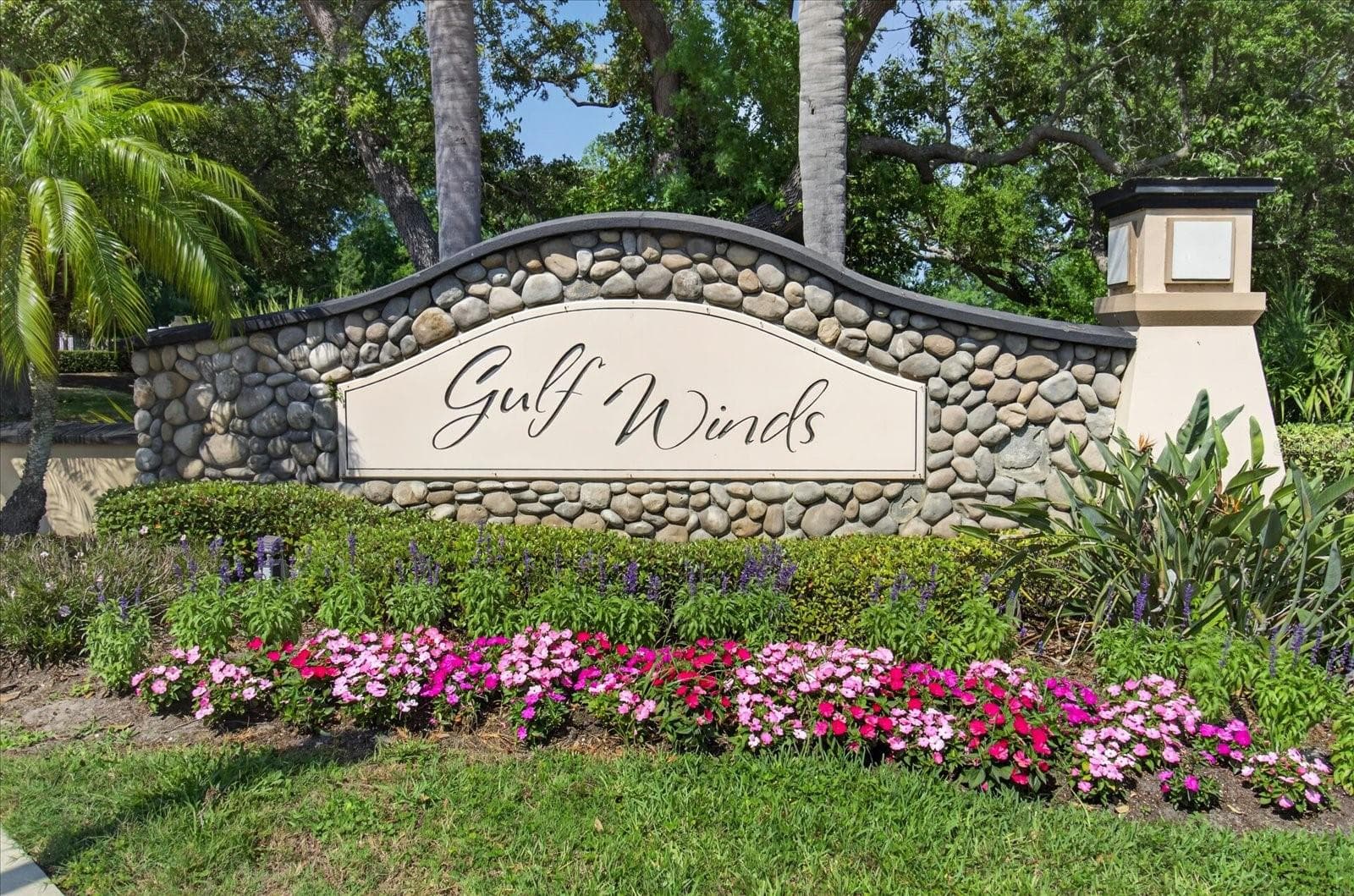Welcome to Gulfwinds, a residential community with landscaped common areas. - 2153 BARRACUDA CT, HOLIDAY