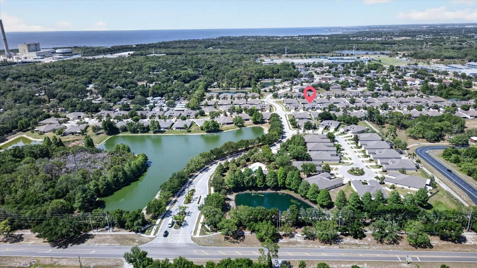 Elevated view of Gulfwinds and its surrounding neighborhood. - 2153 BARRACUDA CT, HOLIDAY