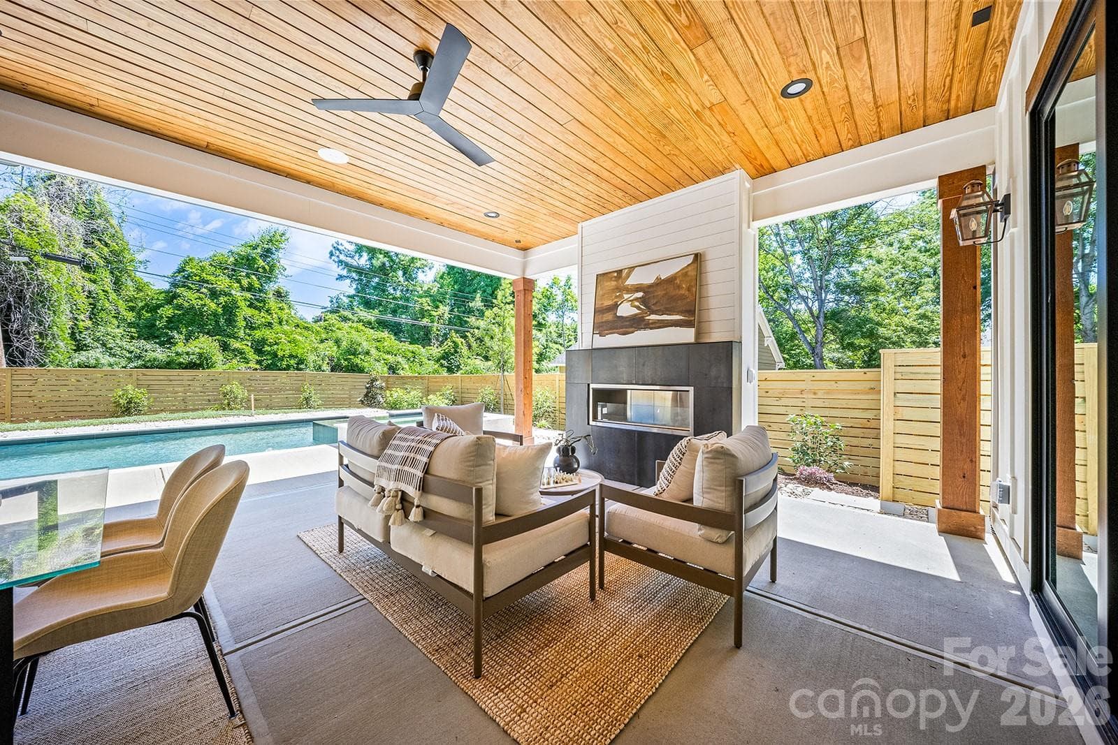 2541 Shenandoah Avenue