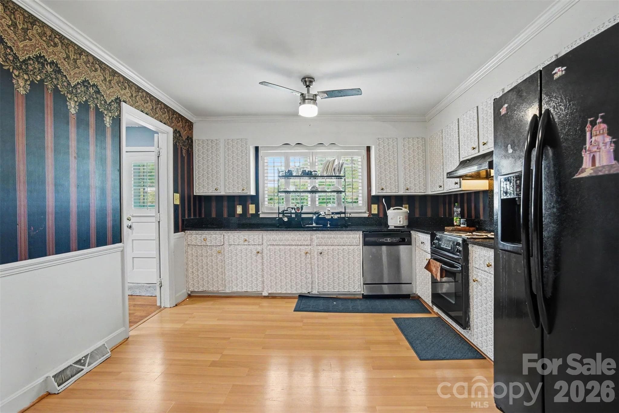 Single Family Residence at Charlotte, photo 11 of 26