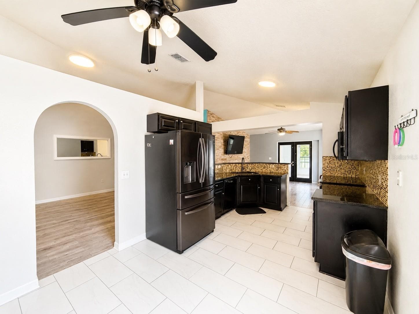 Single Family Residence at 2221 PARIA LN, KISSIMMEE, photo 13 of 33