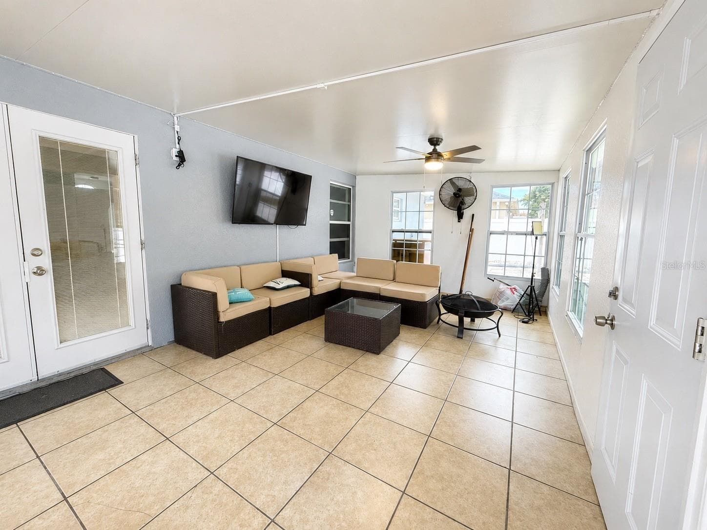 Single Family Residence at 2221 PARIA LN, KISSIMMEE, photo 24 of 33