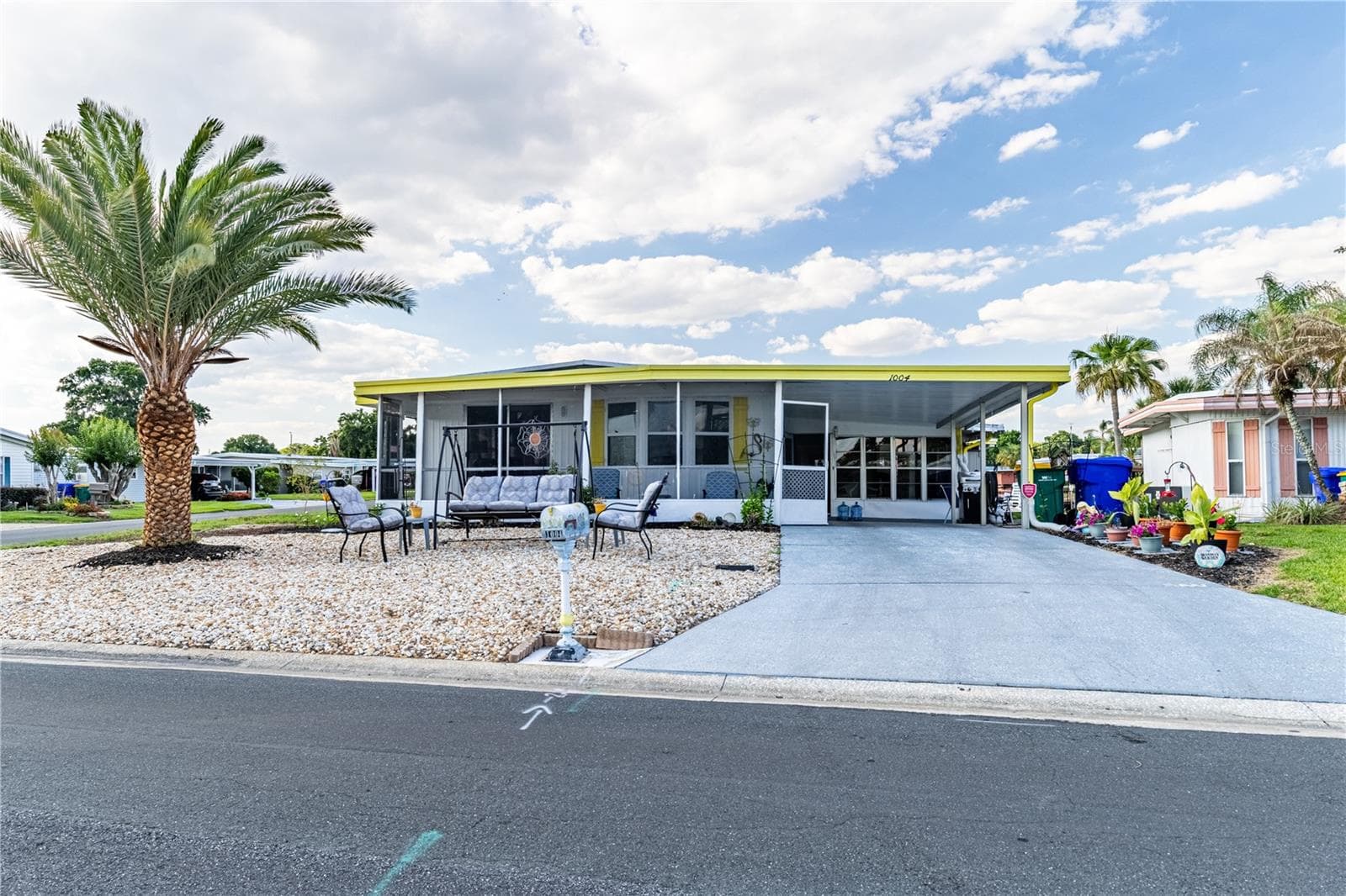 Manufactured Home at 1004 TODD WAY, TAVARES, photo 14 of 49