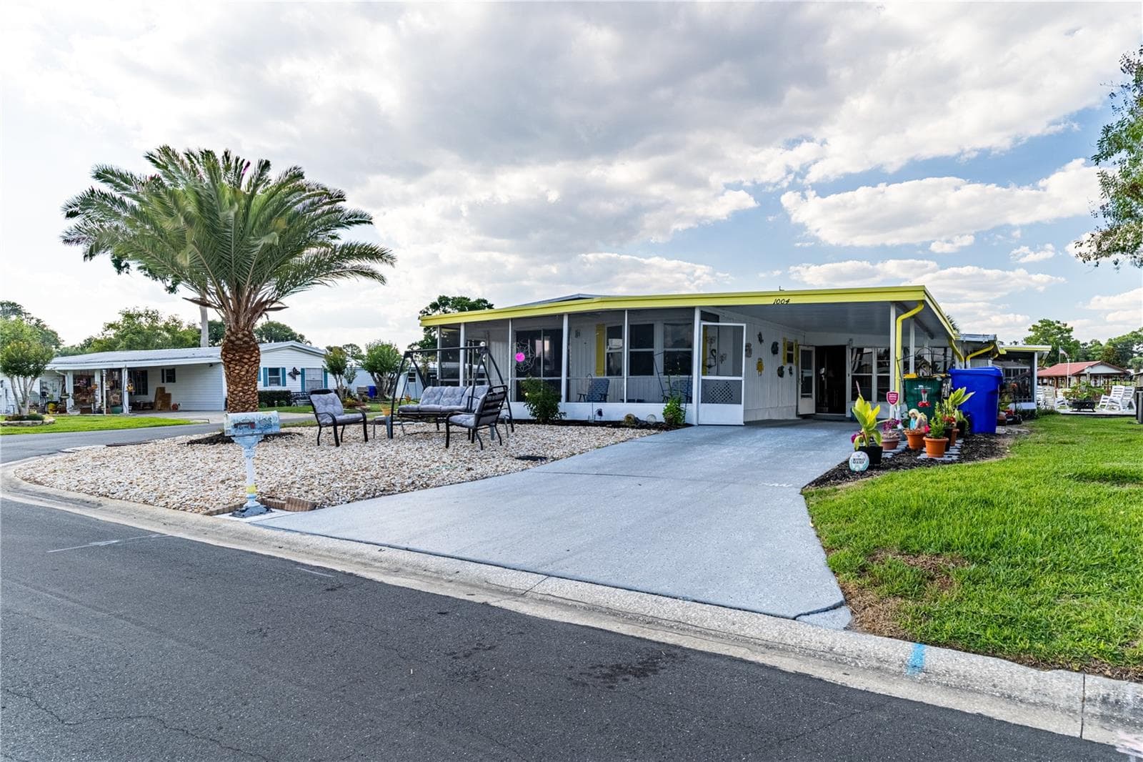 Manufactured Home at 1004 TODD WAY, TAVARES, photo 15 of 49