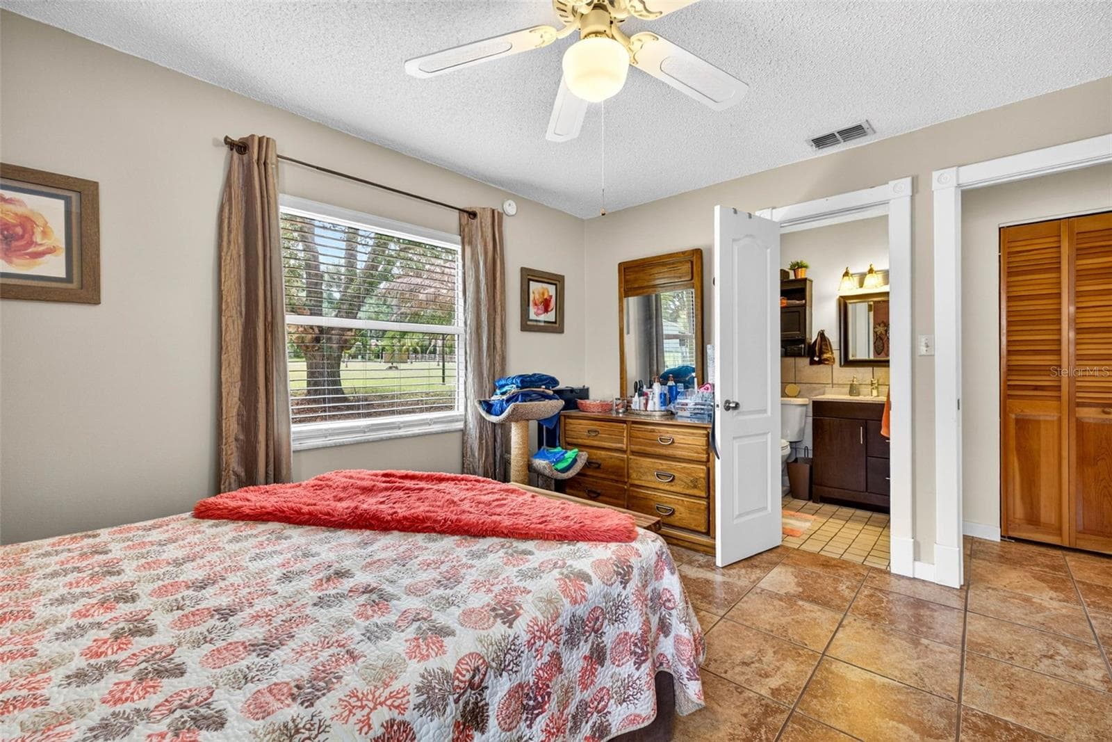 Single Family Residence at 8429 JACQUELINE CT, ZEPHYRHILLS, photo 27 of 57