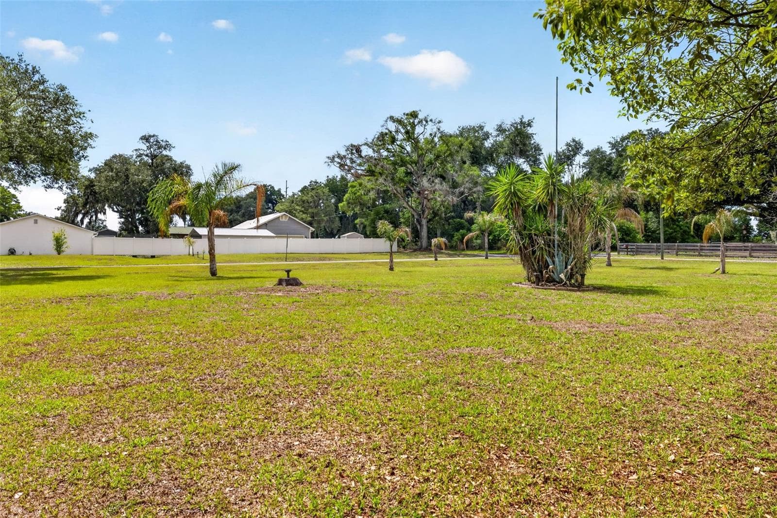 Single Family Residence at 8429 JACQUELINE CT, ZEPHYRHILLS, photo 38 of 57