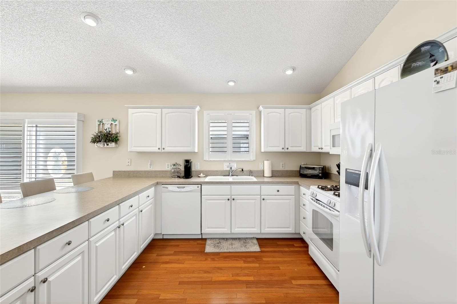 Villa at 600 AUDREY LN, THE VILLAGES, photo 6 of 22