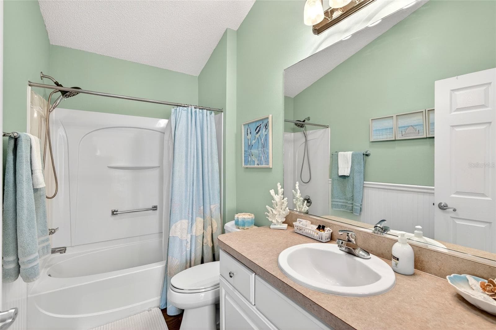 Villa at 600 AUDREY LN, THE VILLAGES, photo 11 of 22