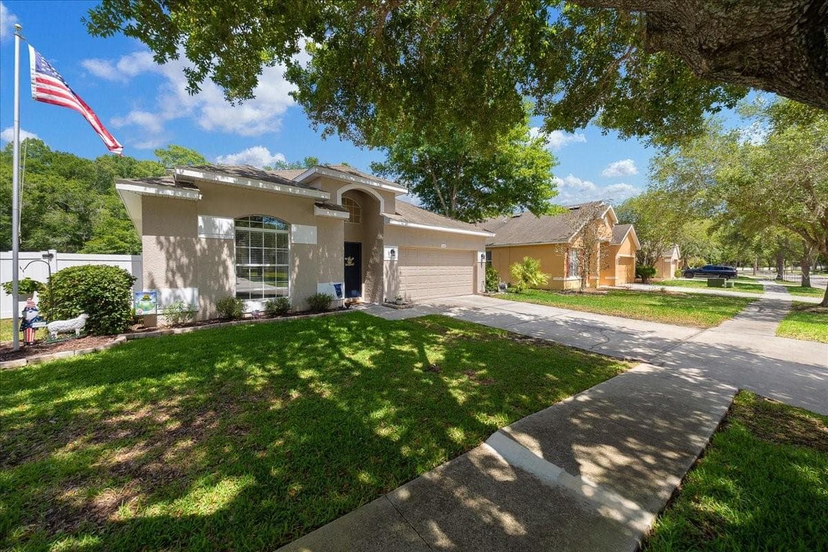 Single Family Residence at 12044 COLONY LAKES BLVD, NEW PORT RICHEY, photo 2 of 51