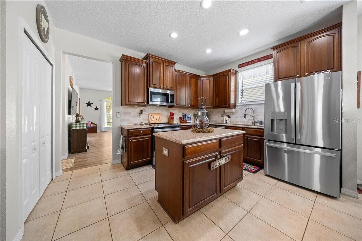 Single Family Residence at 12044 COLONY LAKES BLVD, NEW PORT RICHEY, photo 6 of 51