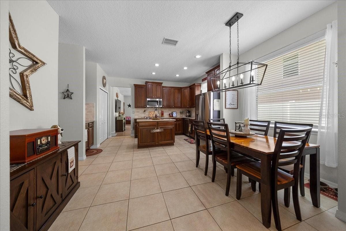 Single Family Residence at 12044 COLONY LAKES BLVD, NEW PORT RICHEY, photo 7 of 51