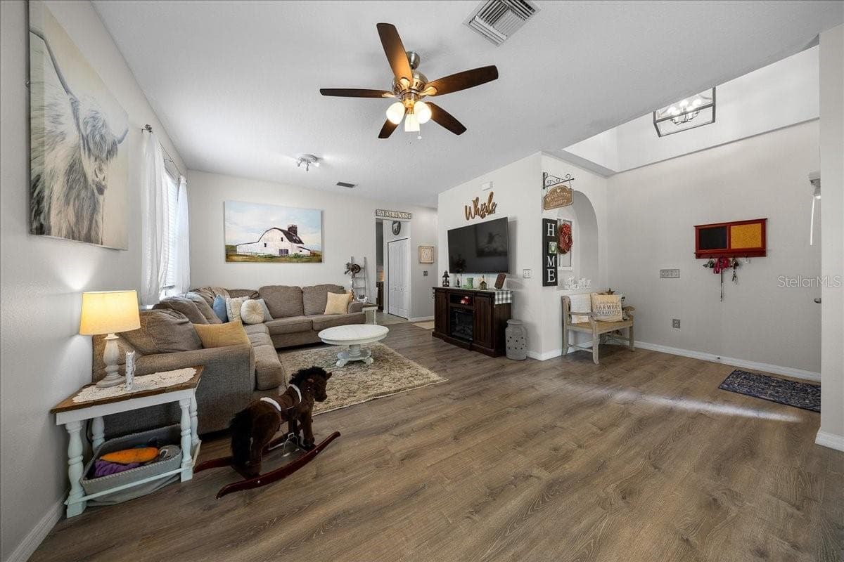 Single Family Residence at 12044 COLONY LAKES BLVD, NEW PORT RICHEY, photo 16 of 51
