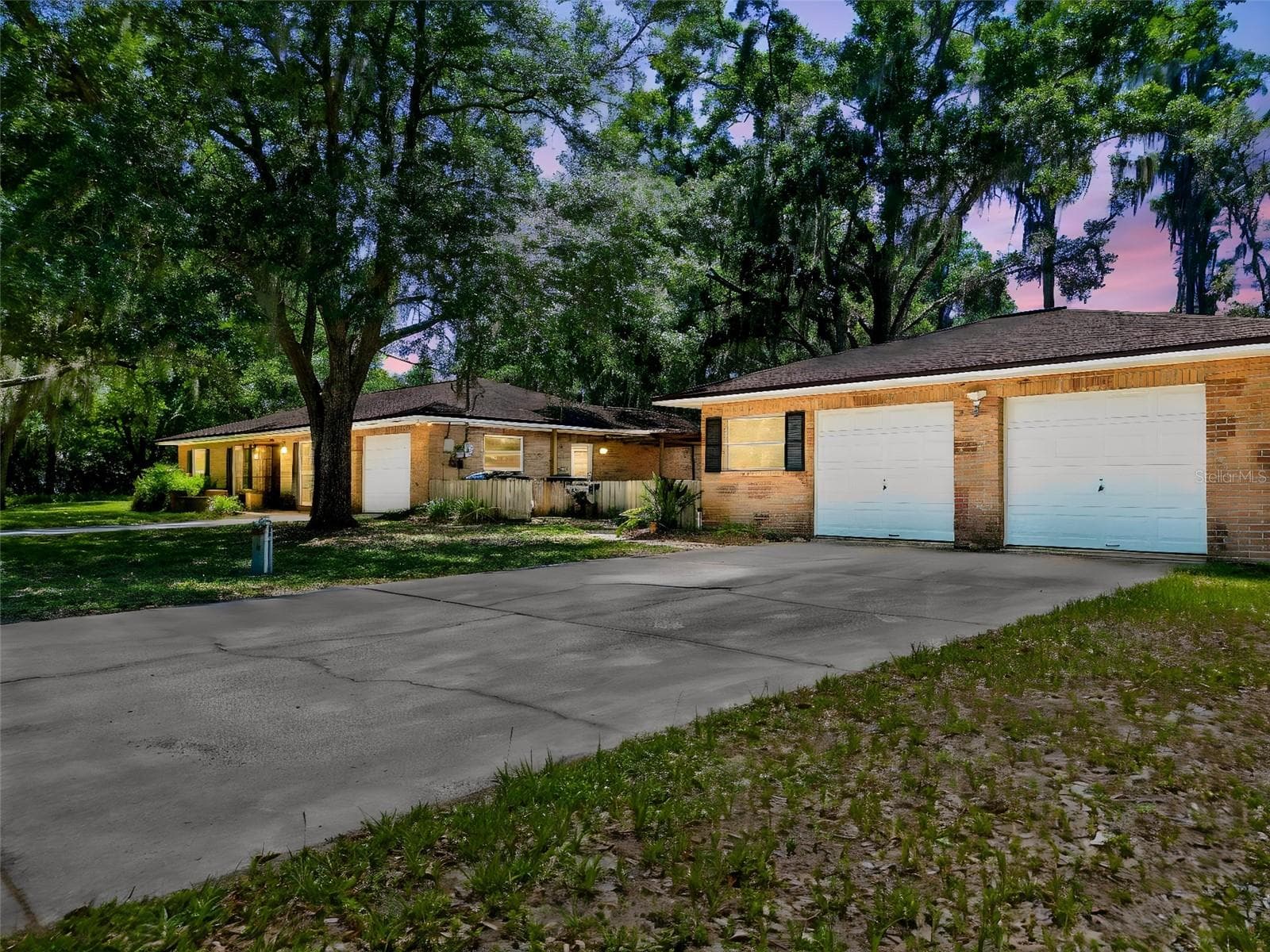 18202 OAKDALE RD