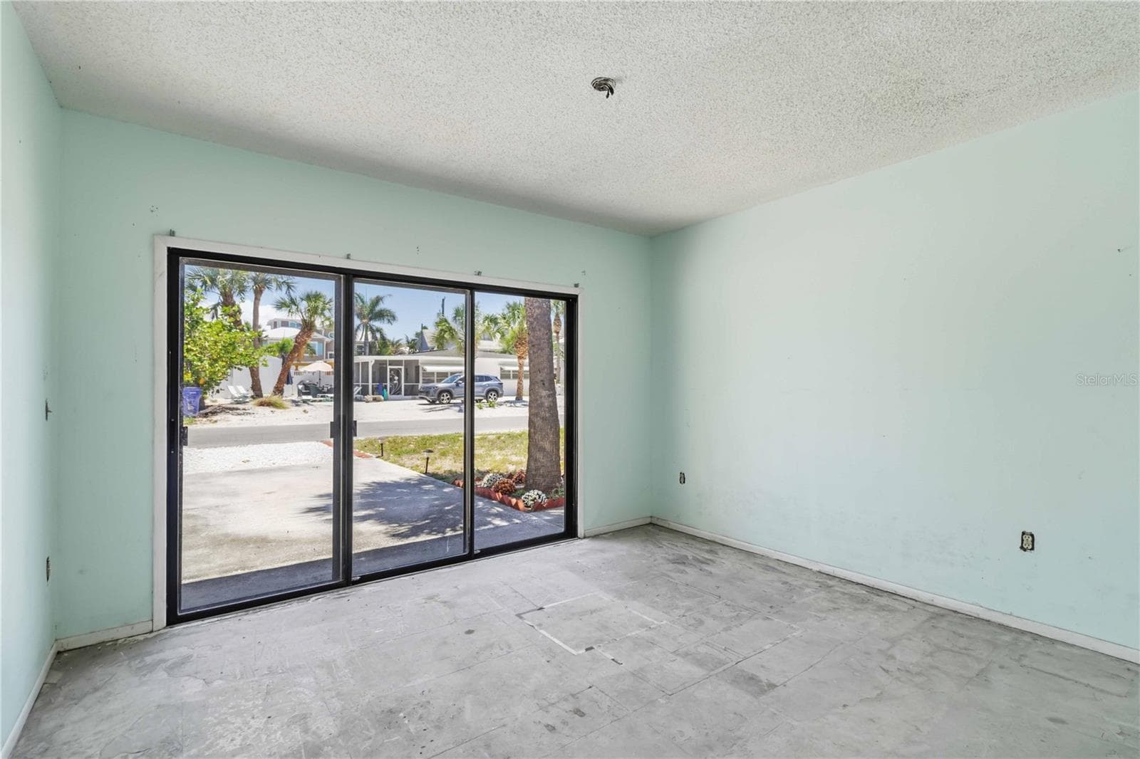 Private entrance for In Law Suite. - 306 PALM AVE, ANNA MARIA
