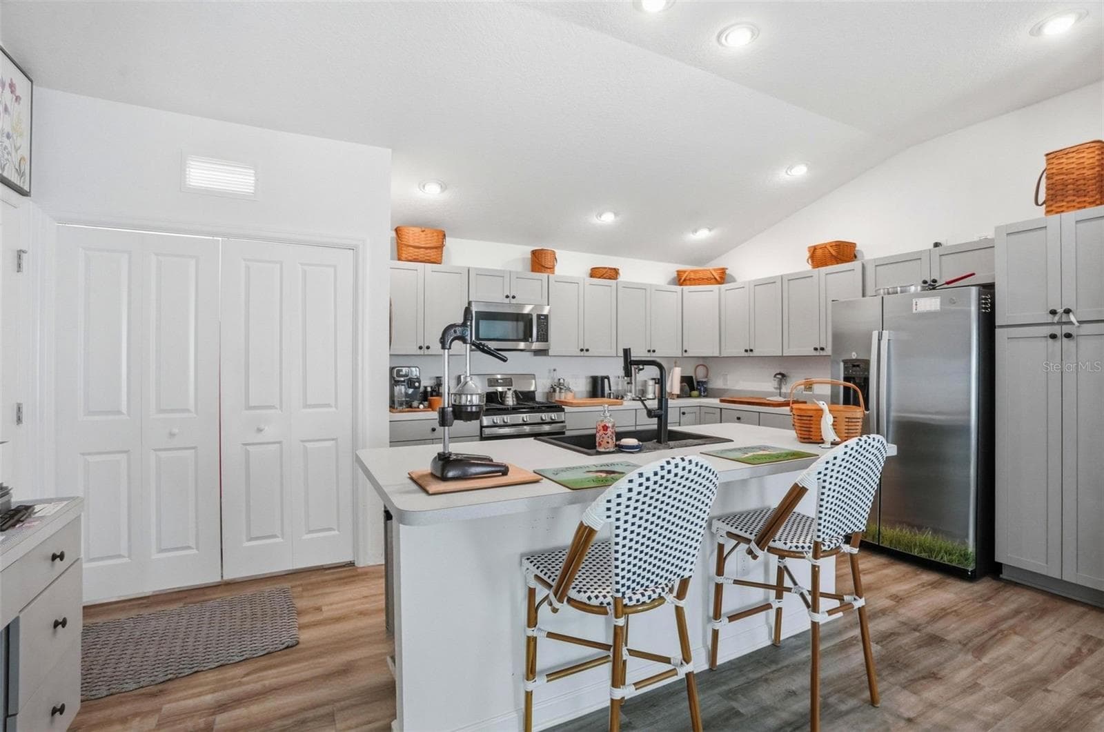 Villa at 862 SPRING AVE, THE VILLAGES, photo 15 of 52