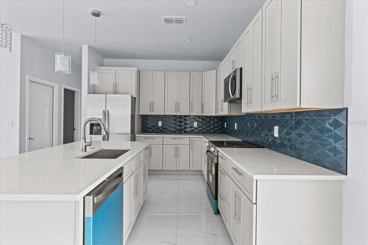 Single Family Residence at 2875 E SLATER DR, DELTONA, photo 12 of 40