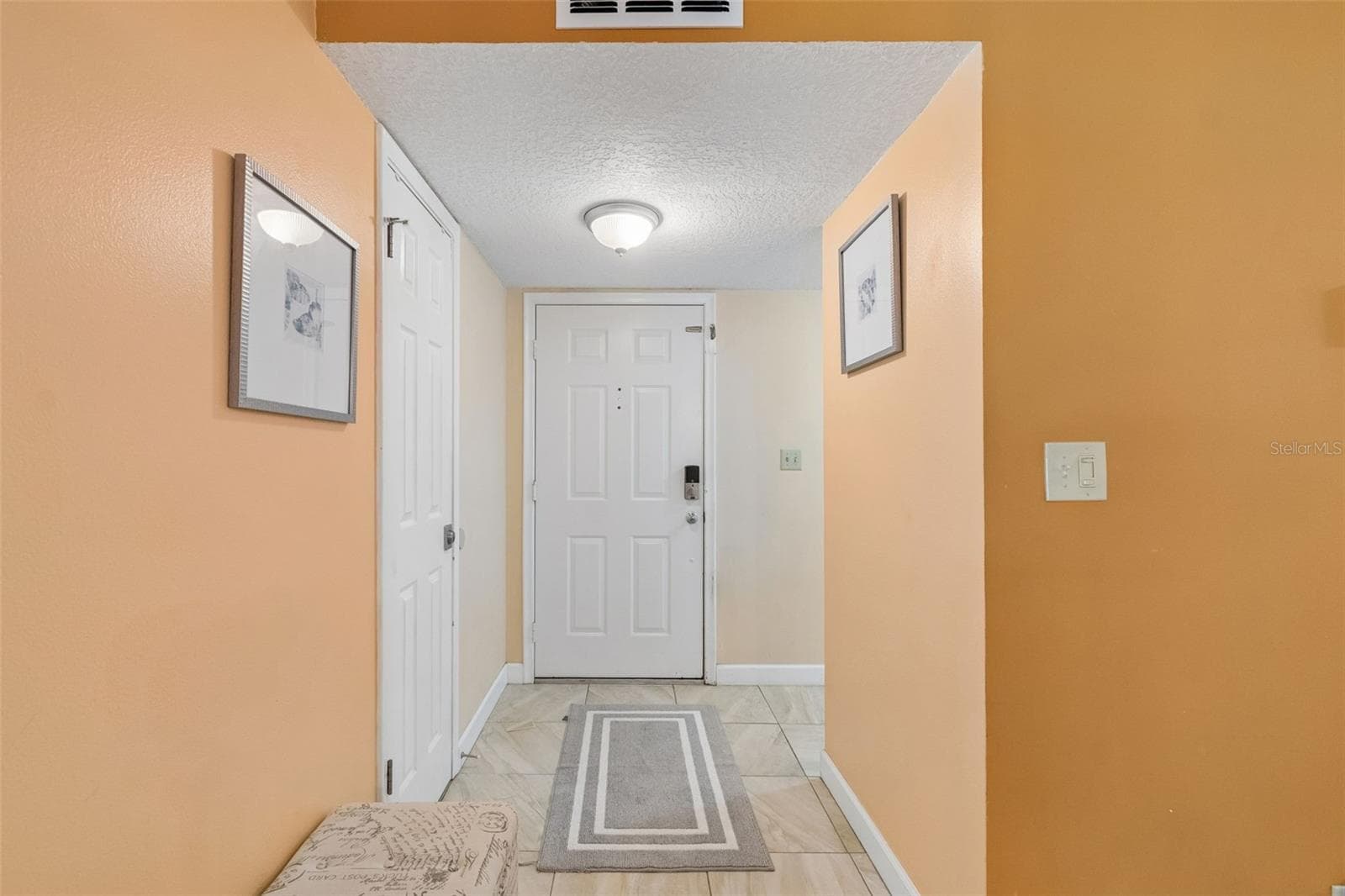 Condominium at 6085 BAHIA DEL MAR BLVD #106, ST PETERSBURG, photo 3 of 37