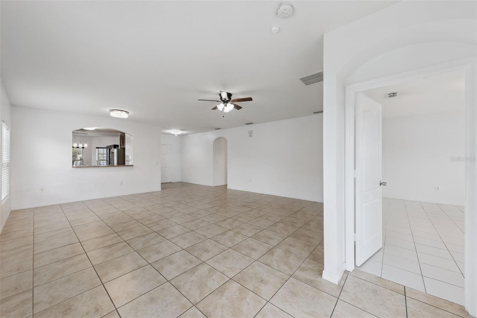 Single Family Residence at 4619 CABALERRO TRL, KISSIMMEE, photo 14 of 62