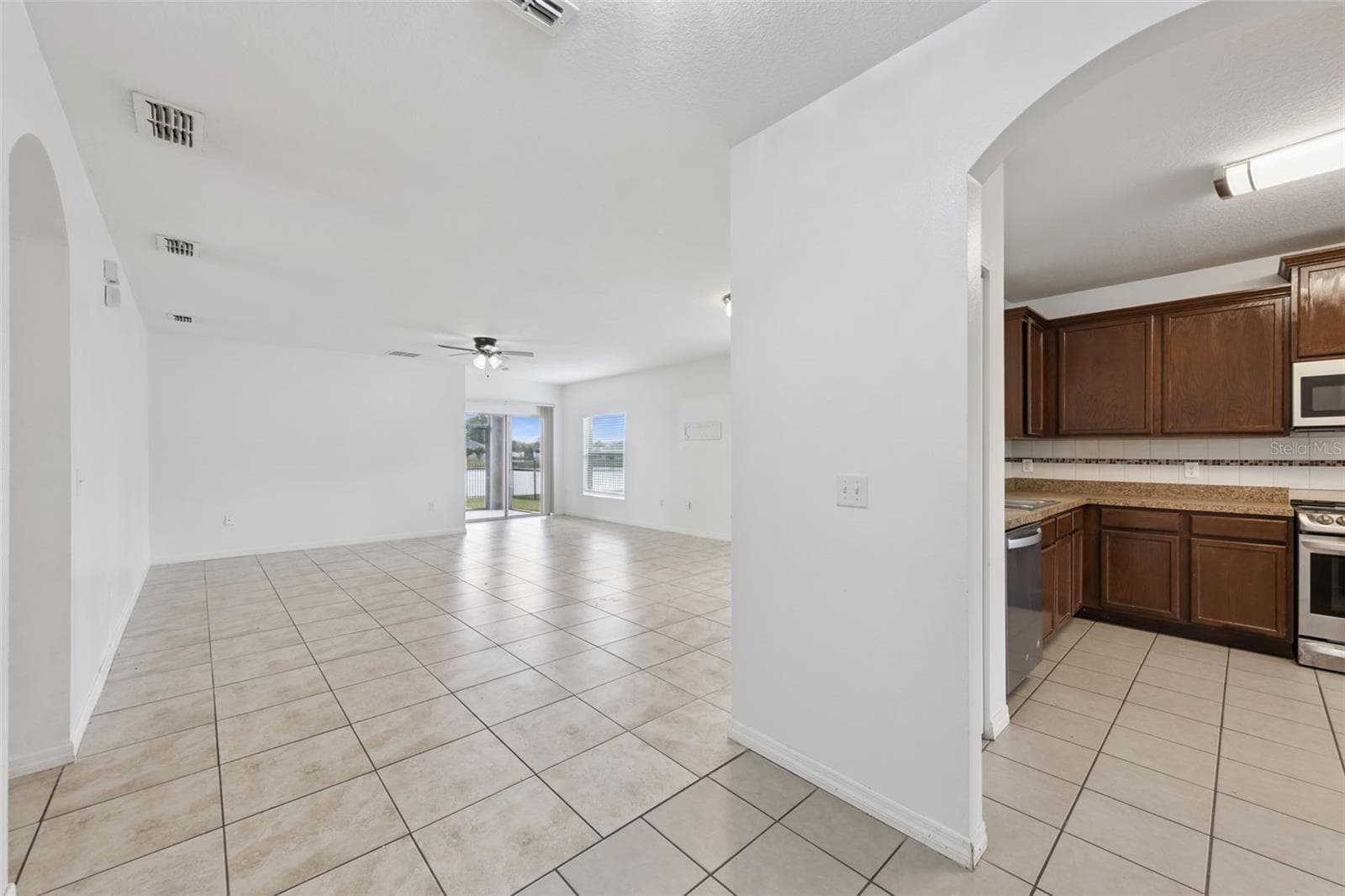 Single Family Residence at 4619 CABALERRO TRL, KISSIMMEE, photo 9 of 62
