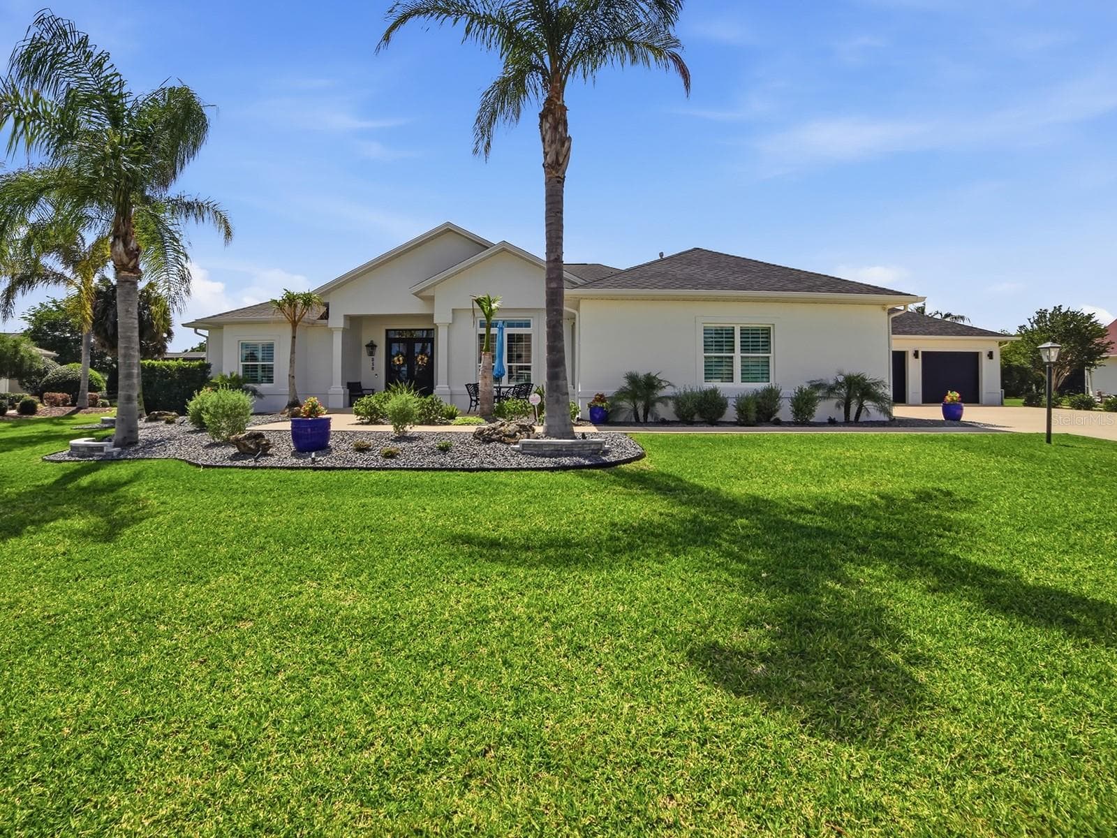 858 PINCKNEY LN