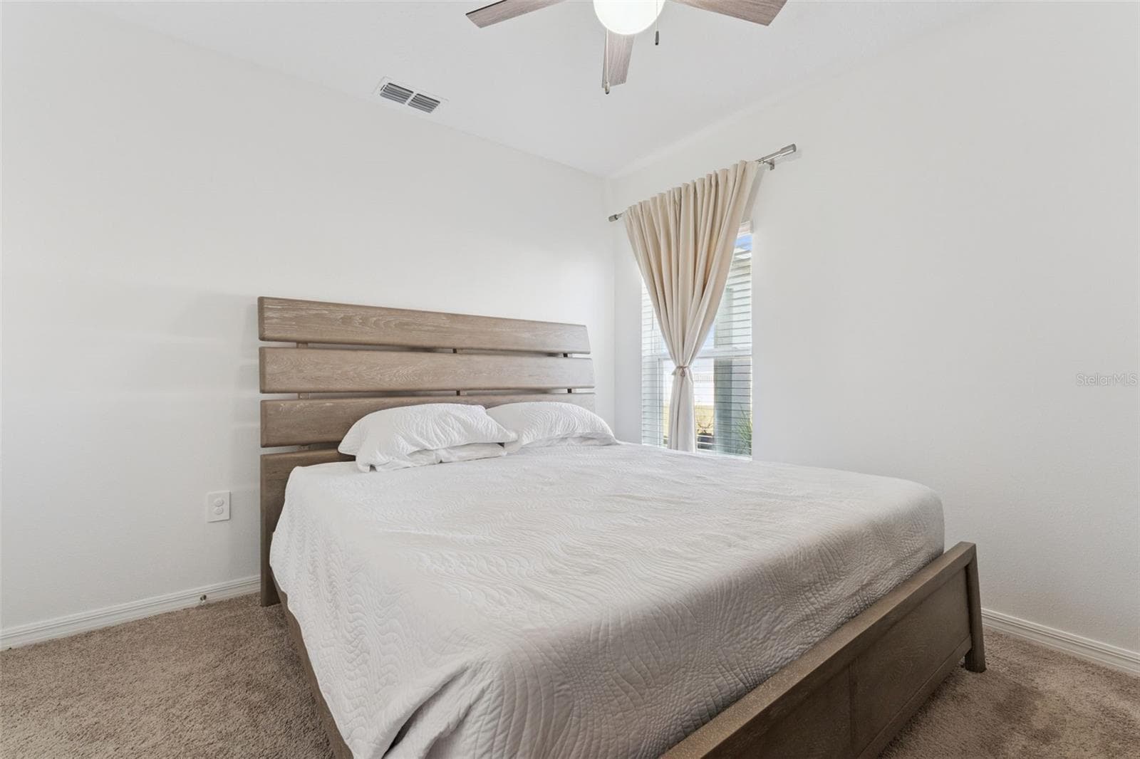 Single Family Residence at 1111 CALICO POINTE CIR, GROVELAND, photo 19 of 53