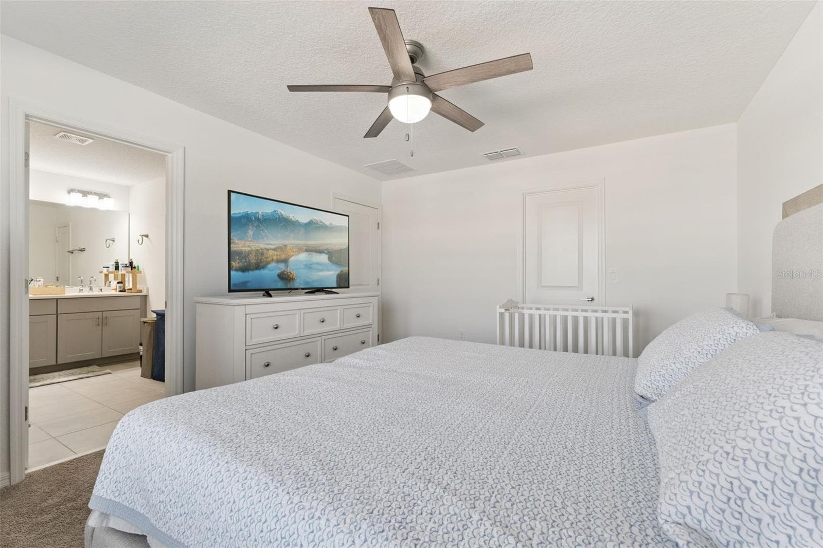 Single Family Residence at 1111 CALICO POINTE CIR, GROVELAND, photo 25 of 53