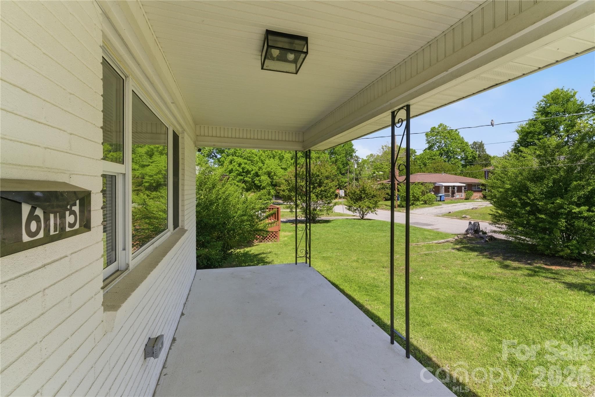 Single Family Residence at 615 W Marsh Street, Salisbury, photo 3 of 15