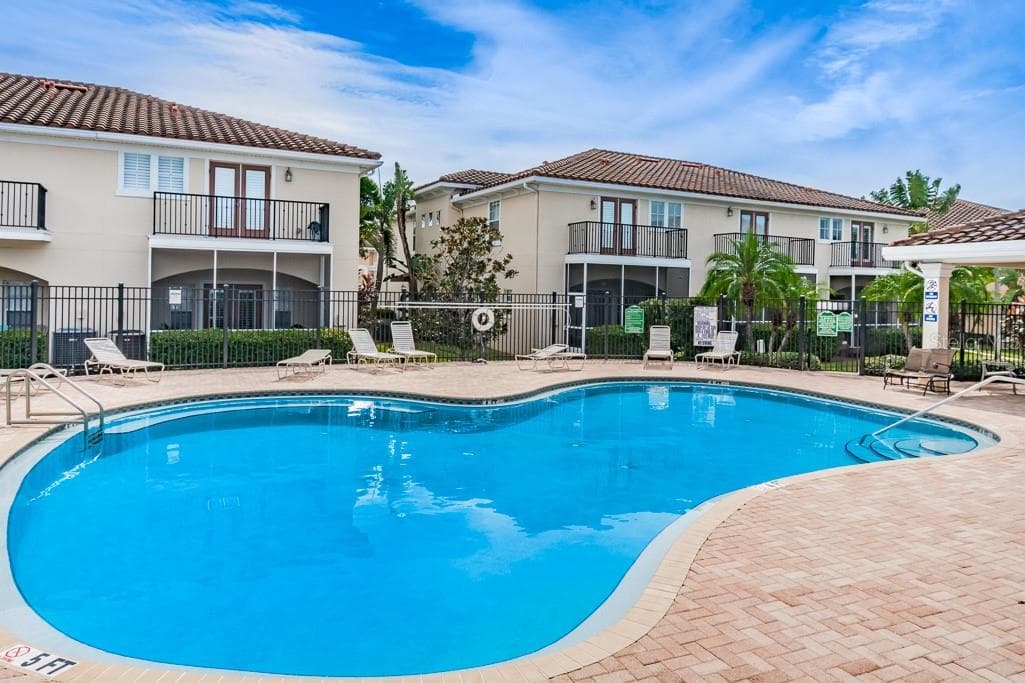 Community pool - 409 BARCELONA DR, ST PETERSBURG