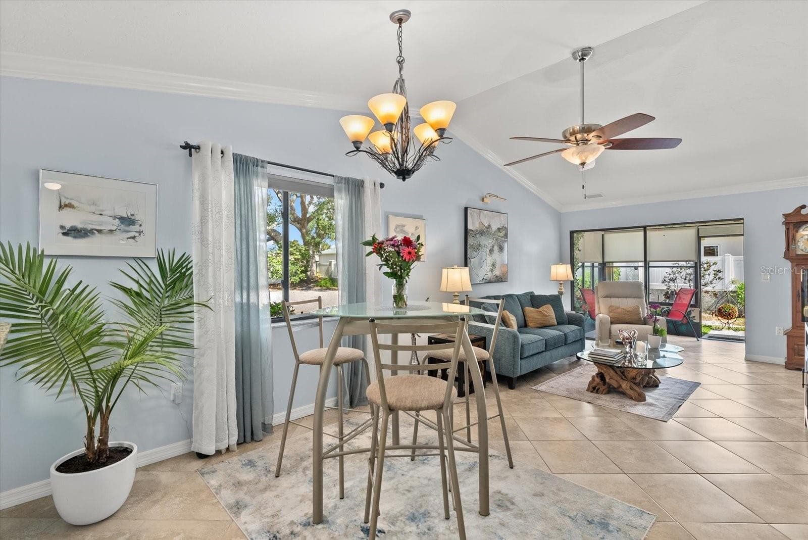 Open Floor Plan with Cathedral Ceilings. - 2723 60TH AVENUE DR W #2723, BRADENTON