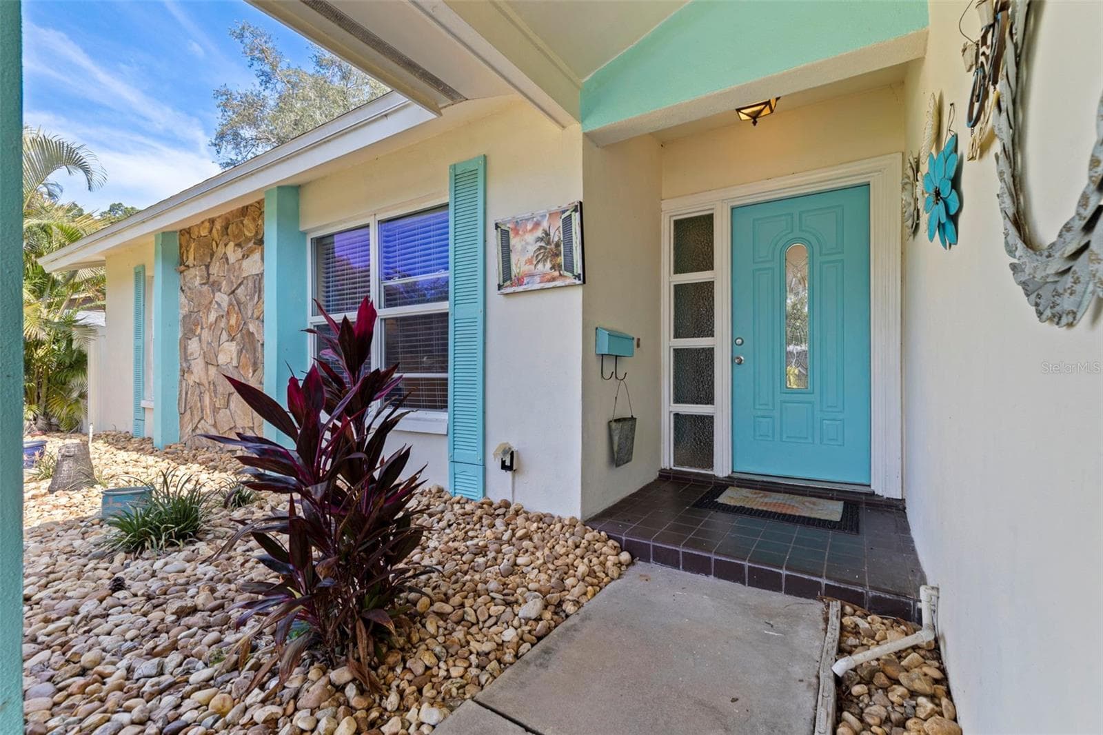 Single Family Residence at 201 58TH AVE S, ST PETERSBURG, photo 2 of 46