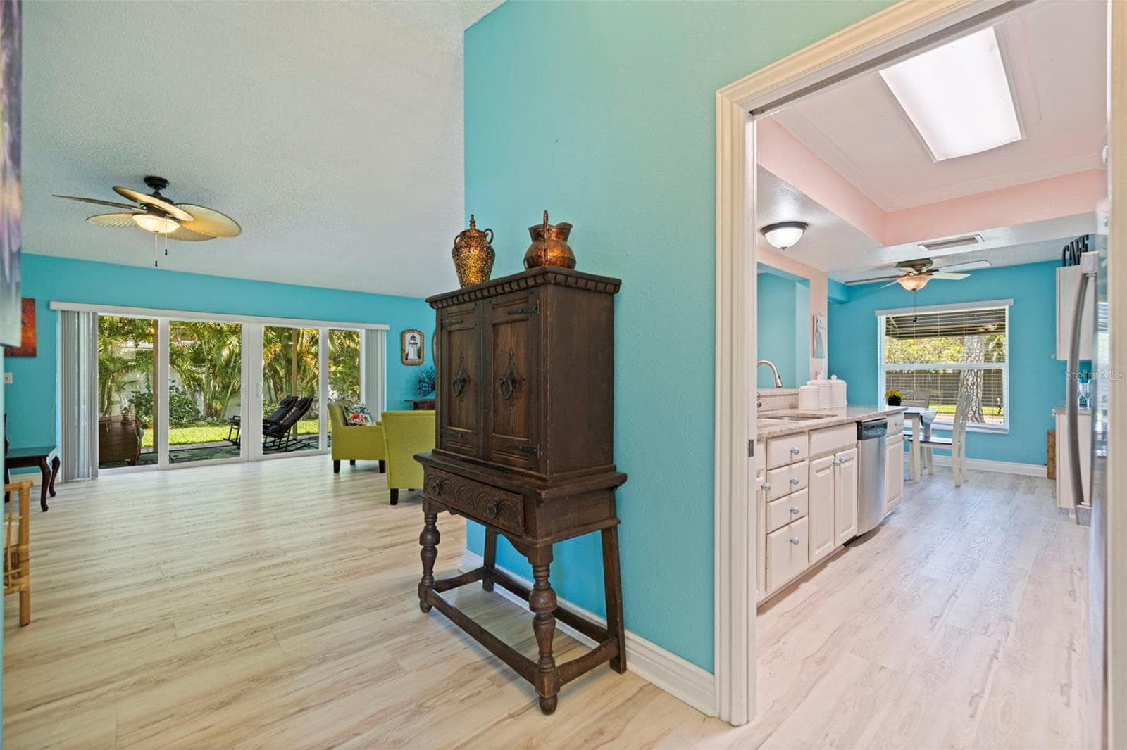 Single Family Residence at 201 58TH AVE S, ST PETERSBURG, photo 3 of 46