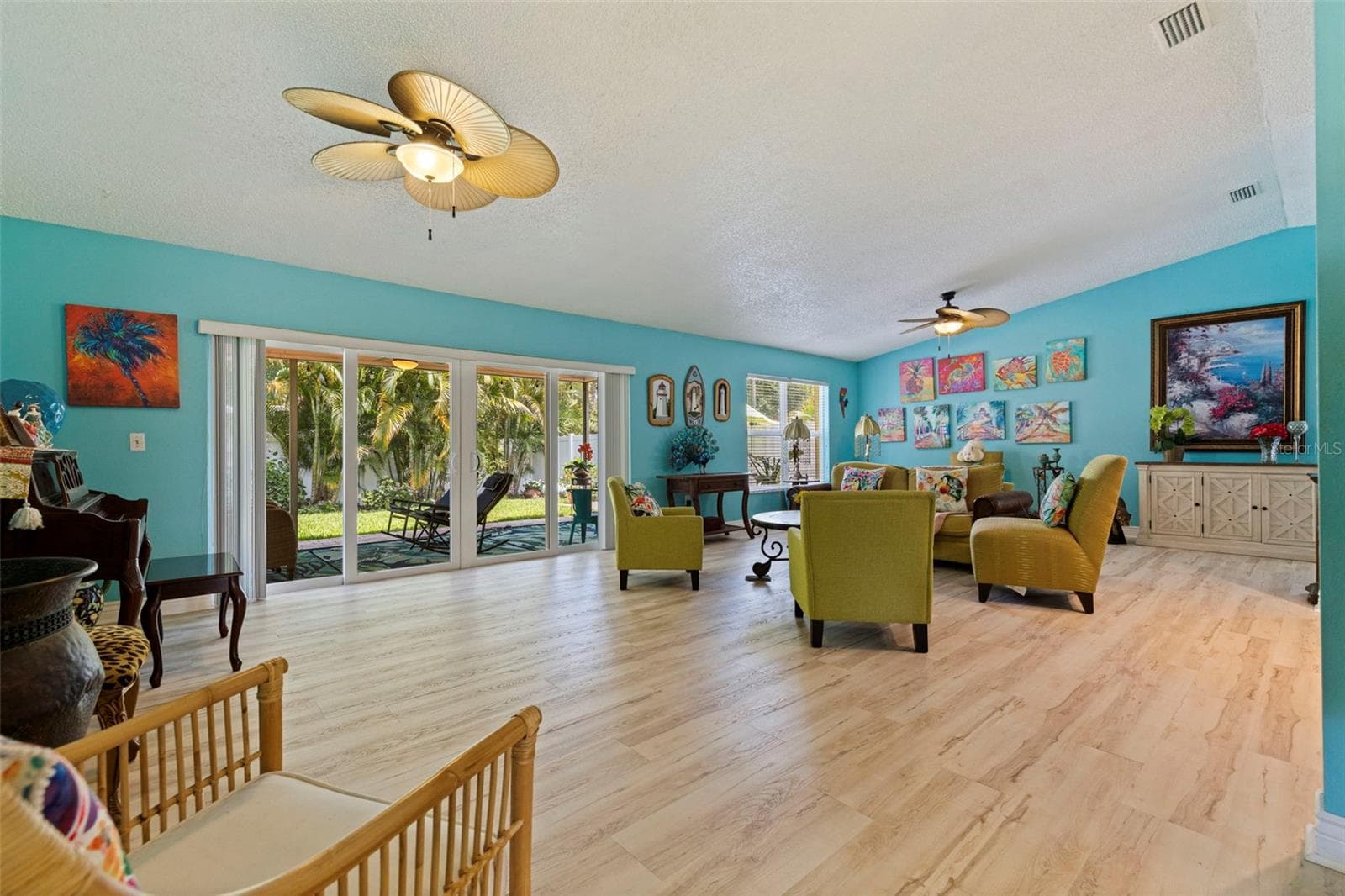 Single Family Residence at 201 58TH AVE S, ST PETERSBURG, photo 4 of 46