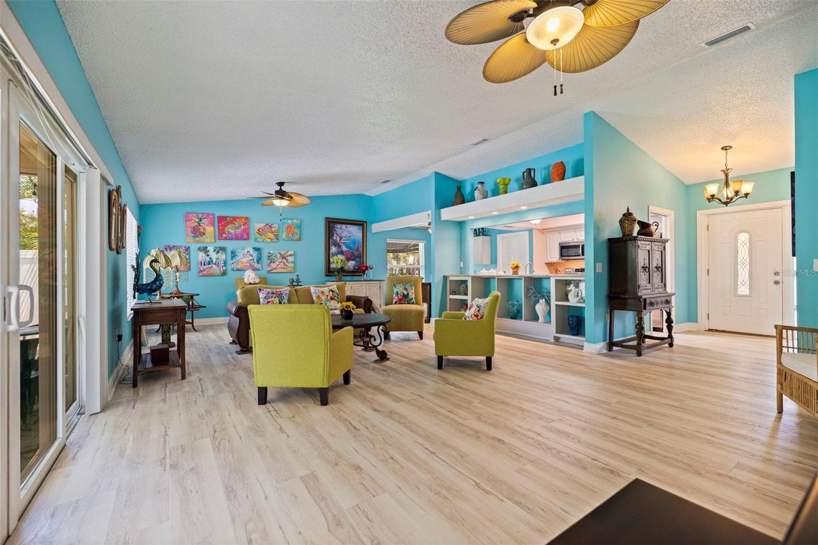 Single Family Residence at 201 58TH AVE S, ST PETERSBURG, photo 6 of 46