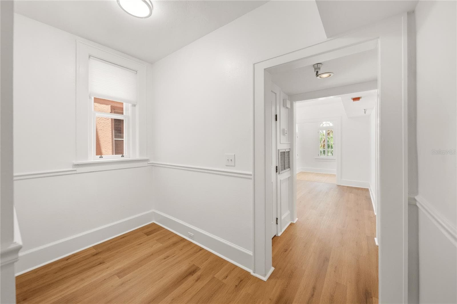 Dinette - 1221 N PALM AVE #202, SARASOTA