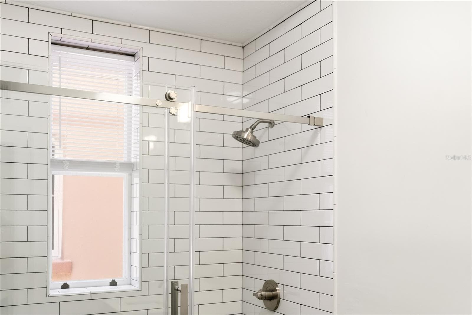 Beautifully remodeled bathroom - 1221 N PALM AVE #202, SARASOTA