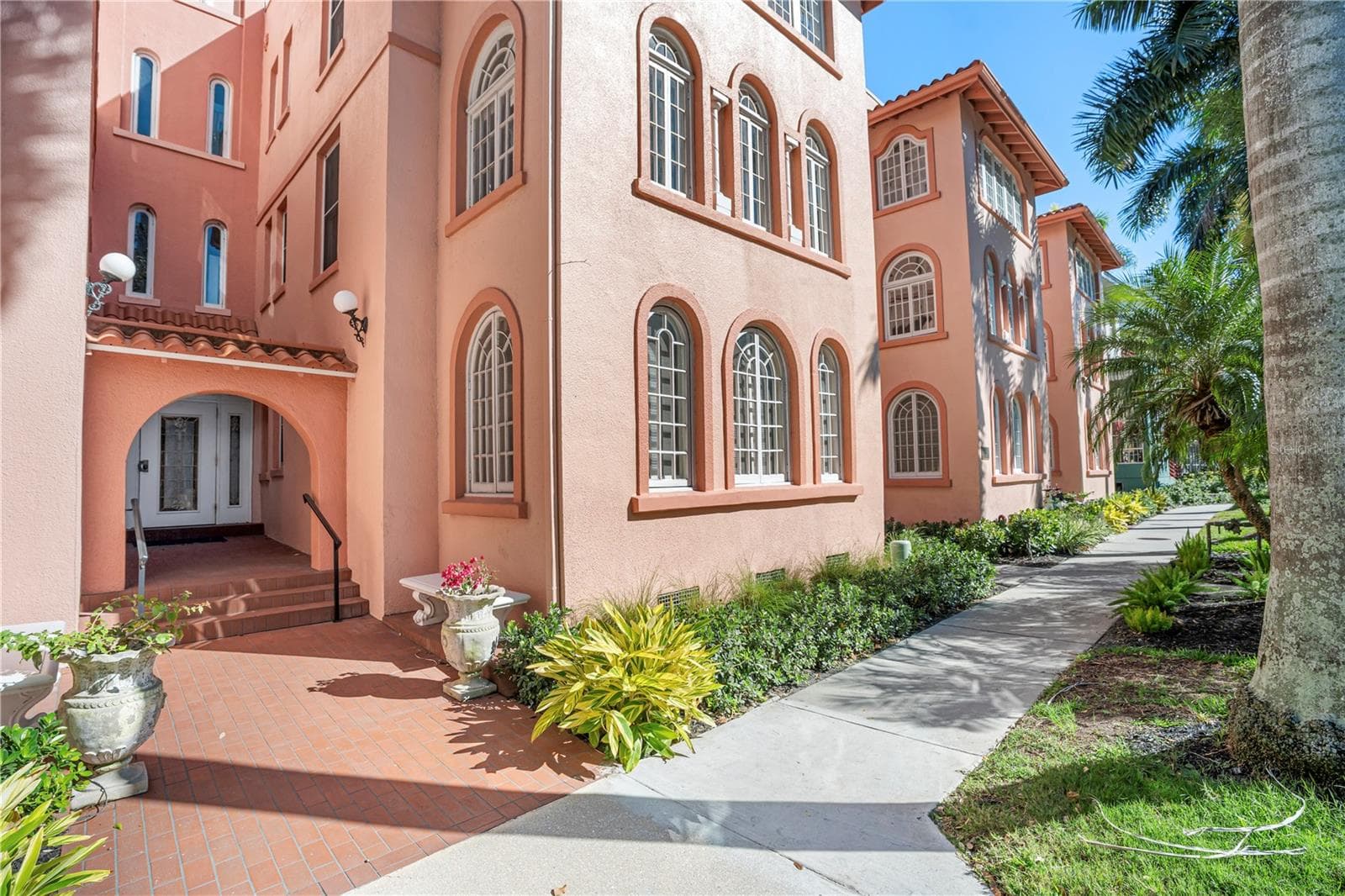 Condominium at 1221 N PALM AVE #202, SARASOTA, photo 46 of 64