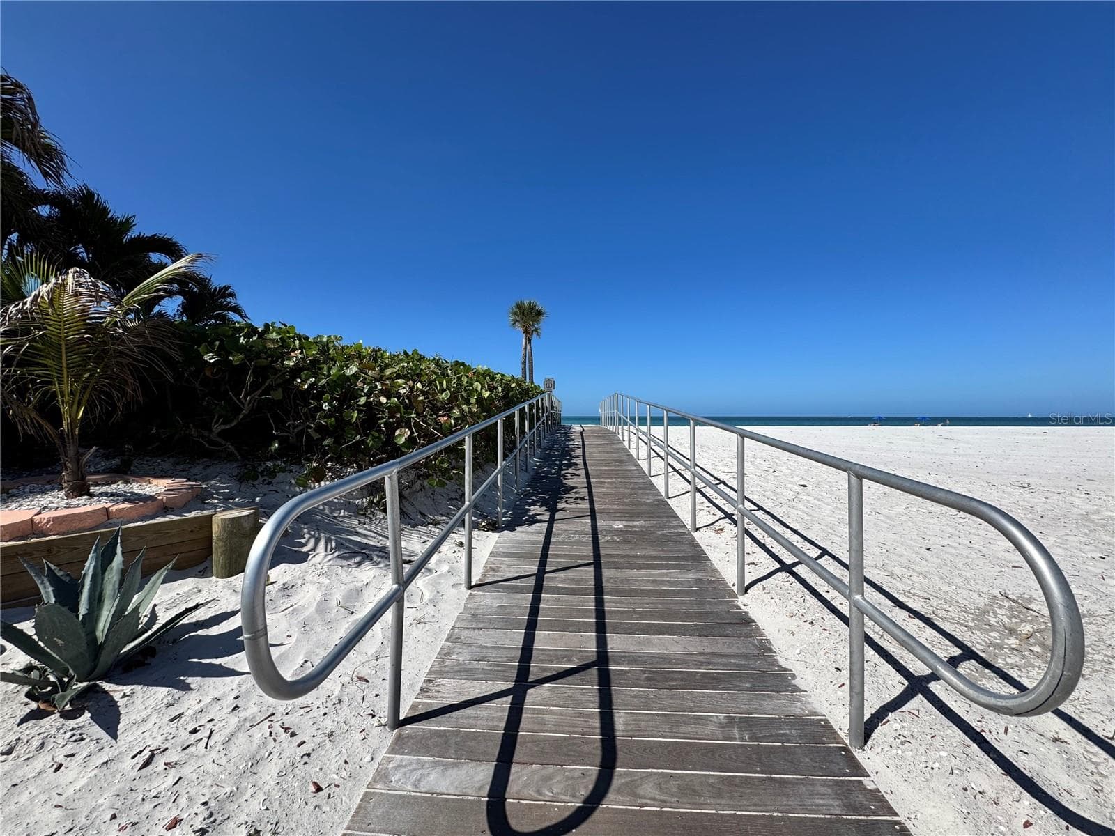 Walk way on 134st to beach - 13343 GULF BLVD #14, MADEIRA BEACH