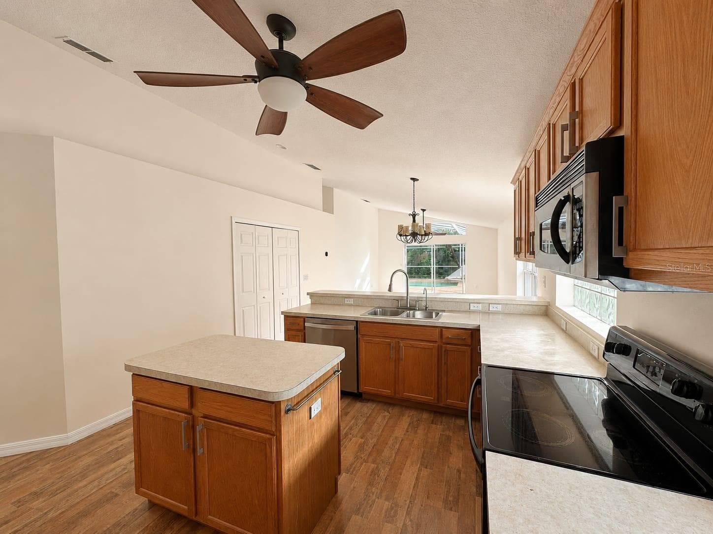 Single Family Residence at 9006 VERONA SOUND WAY, ORLANDO, photo 14 of 61