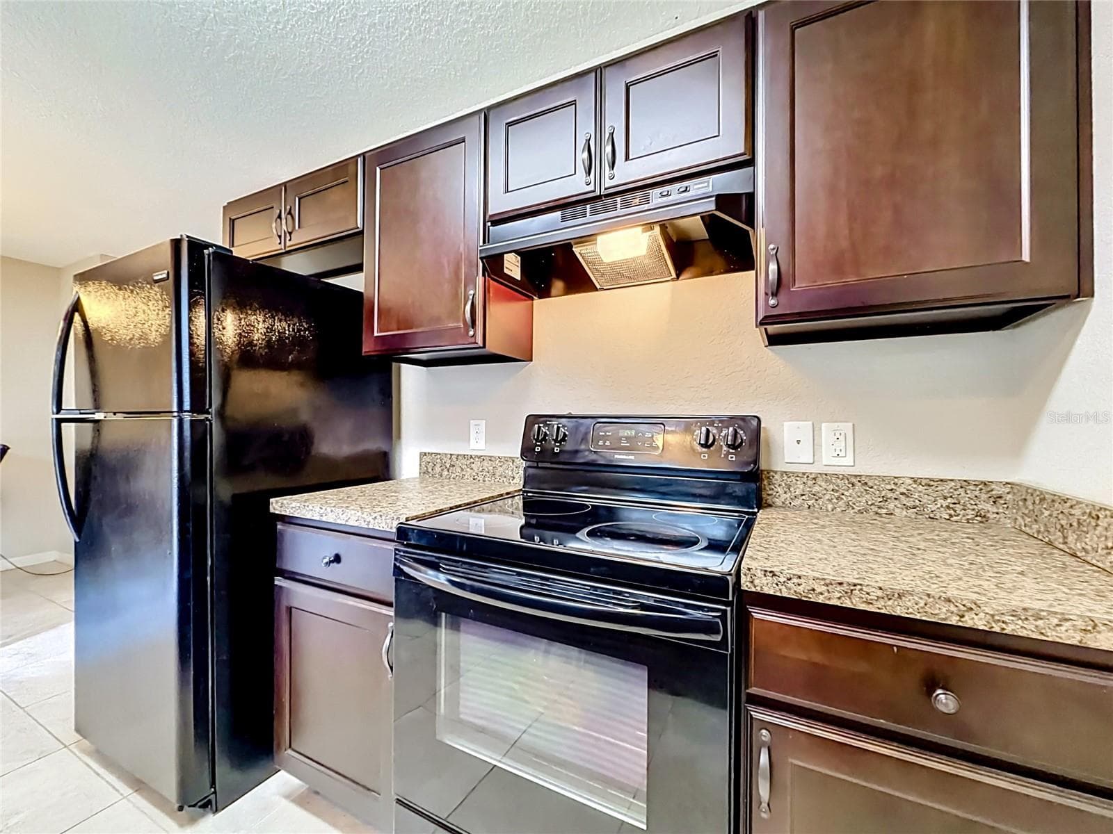 Single Family Residence at 3 PINE TRACK PL, OCALA, photo 5 of 51