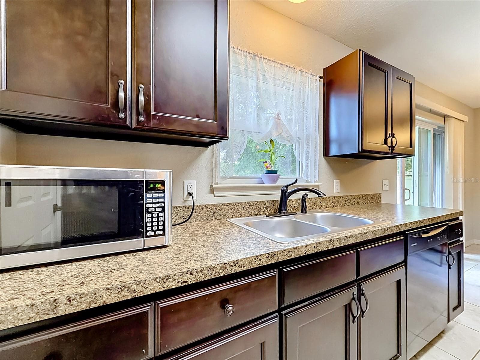 Single Family Residence at 3 PINE TRACK PL, OCALA, photo 7 of 51