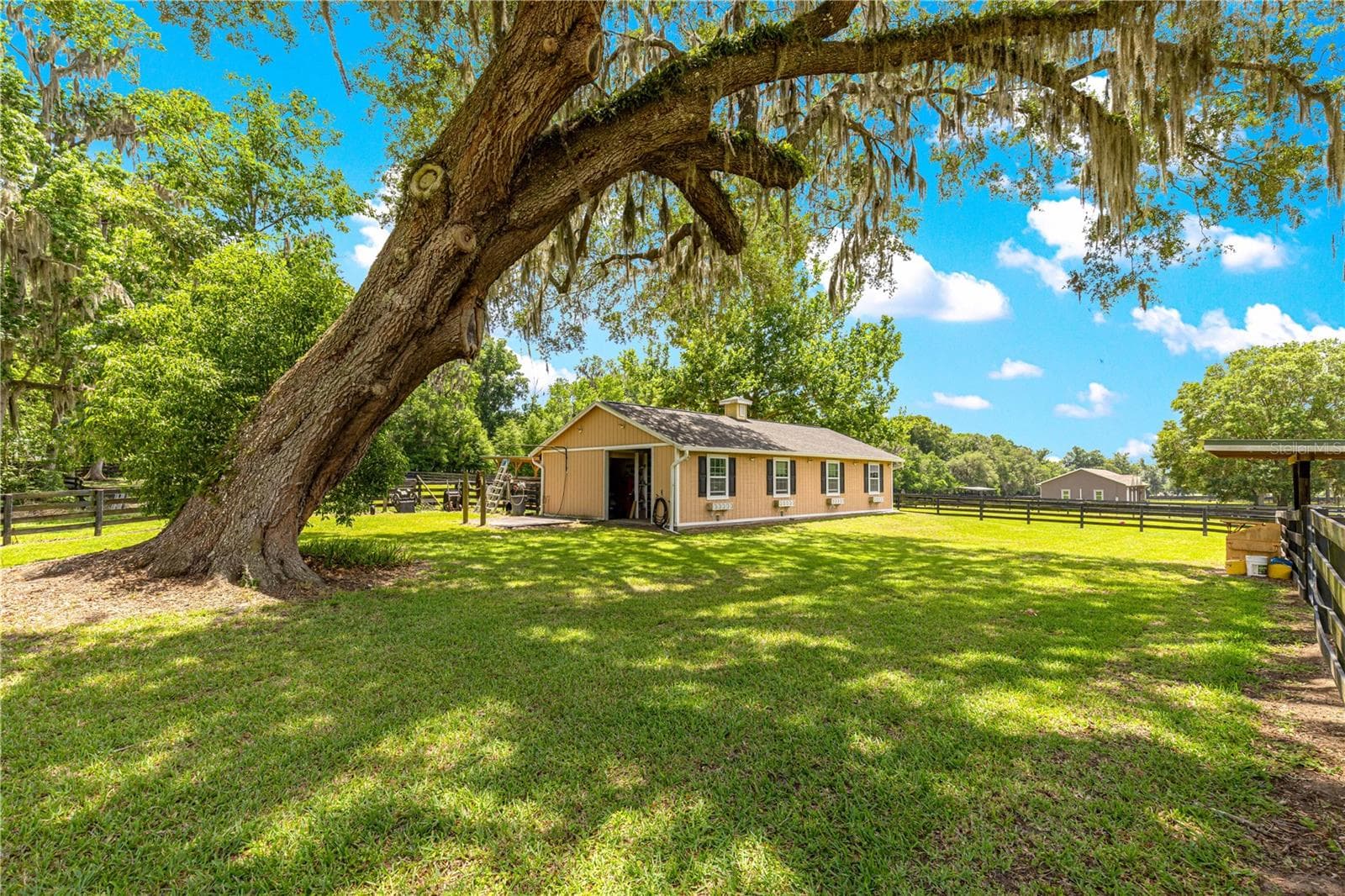 BARN YARD - 9041 SW 14TH AVE, OCALA