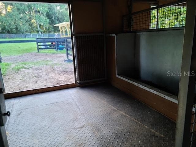 Matted Stalls - 9041 SW 14TH AVE, OCALA
