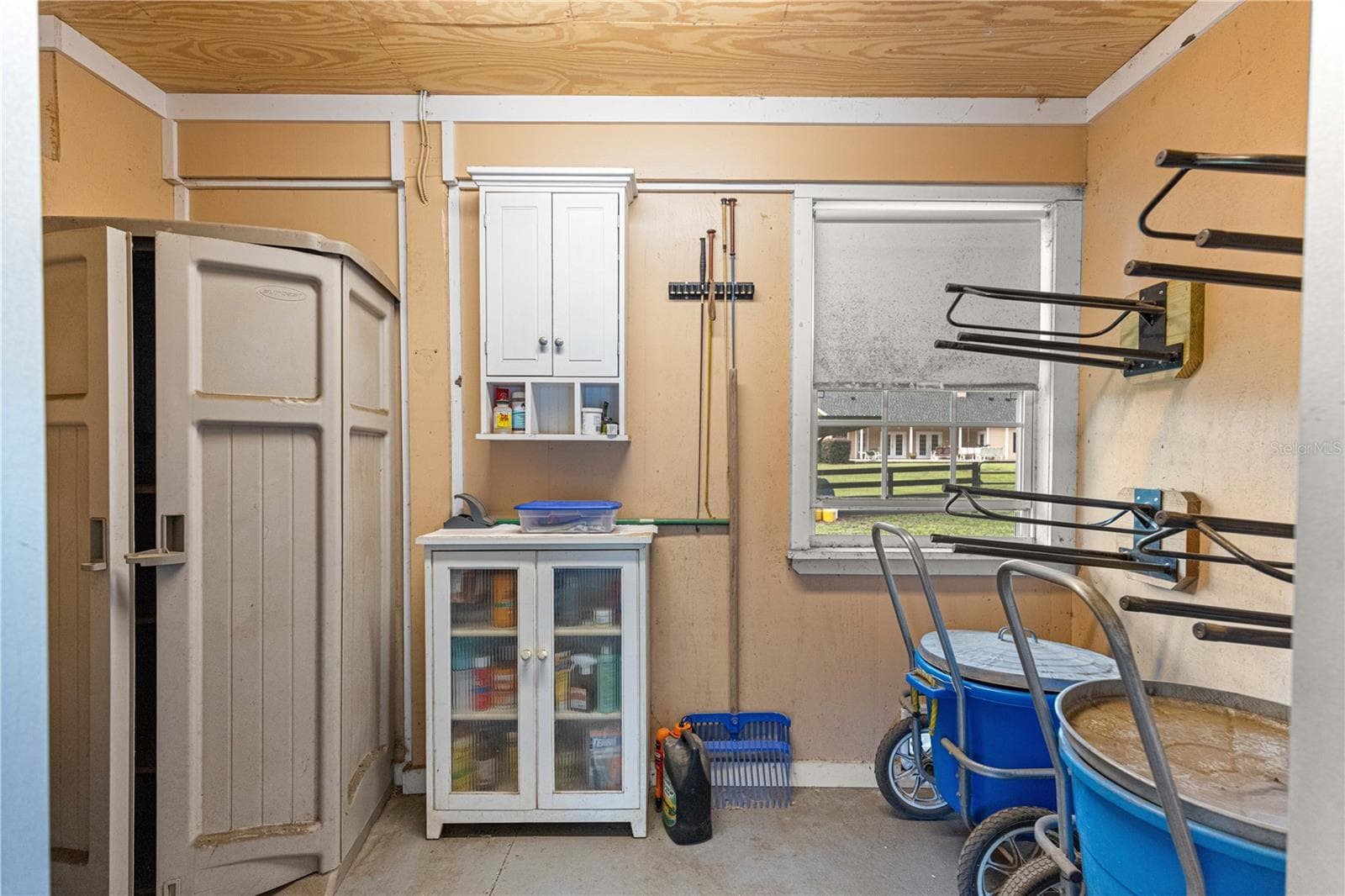 FEED/TACK ROOM - 9041 SW 14TH AVE, OCALA